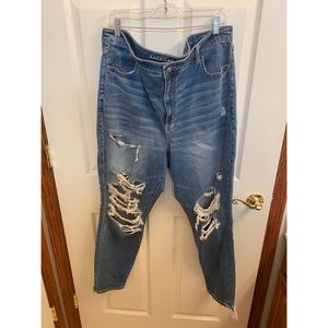 Perfect condition AE ripped jeans